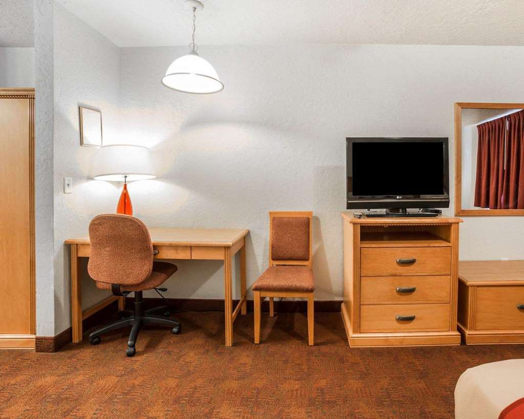 Americas Best Value Inn & Suites Прово Номер фото