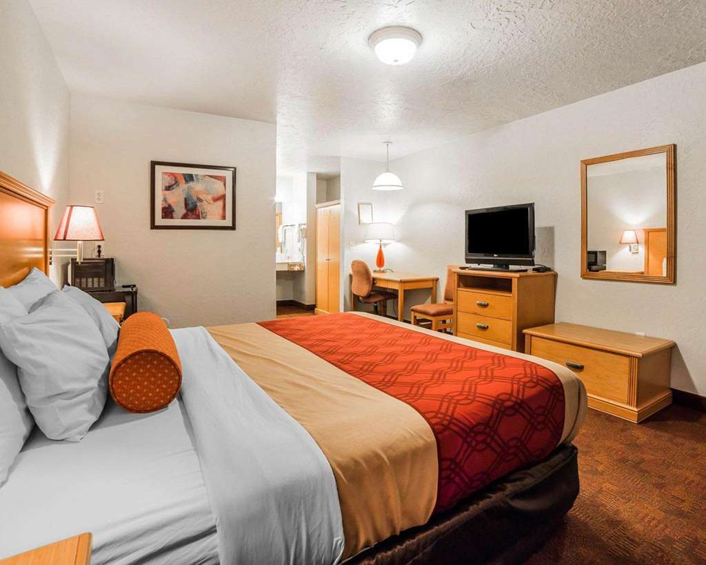 Americas Best Value Inn & Suites Прово Номер фото